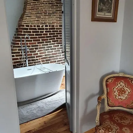 La Cour De L'eglise Saint Germain la campagne