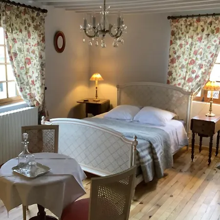 Bed and Breakfast La Cour De L'eglise 3*
