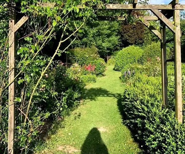 住宿加早餐酒店 La Cour De L'eglise Saint Germain la campagne